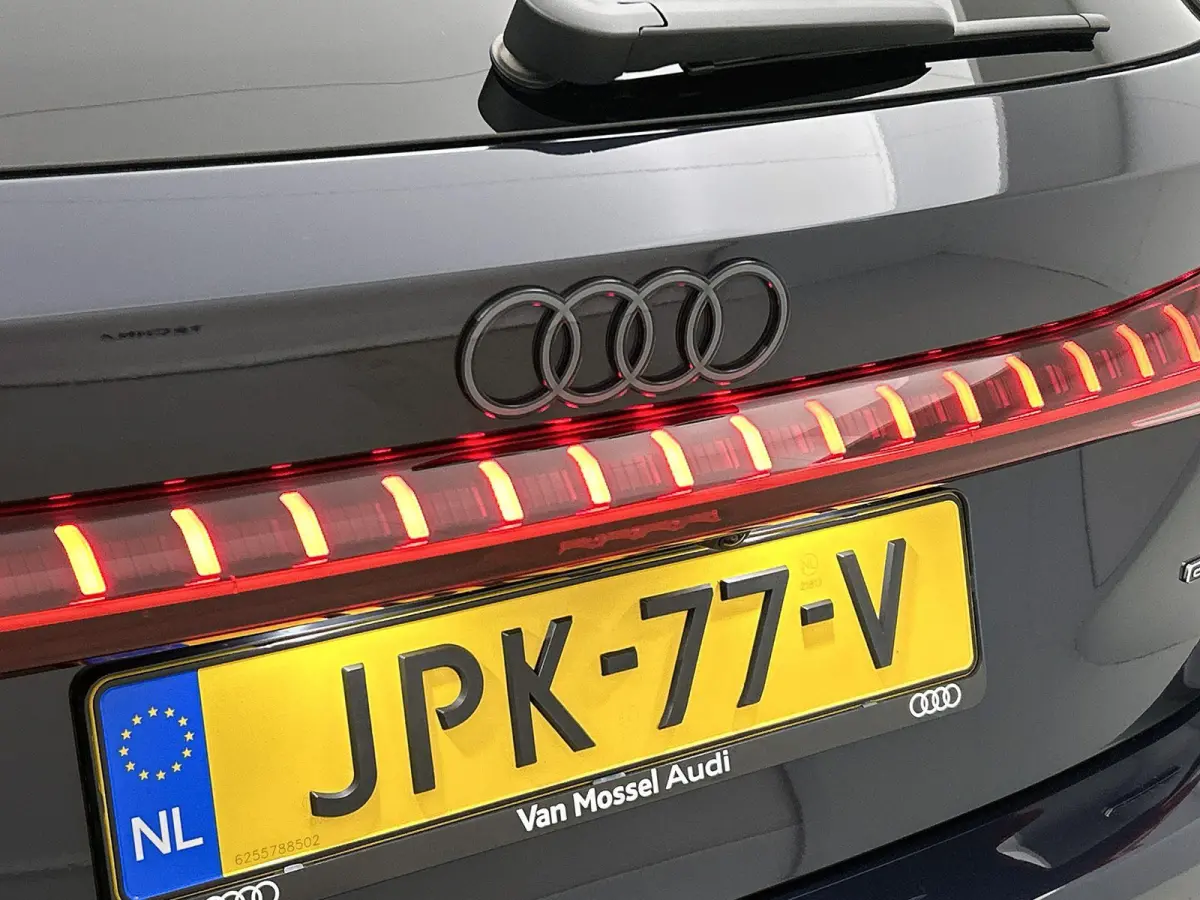 Avant 2.0 quattro S edition B&O Audi | Navigatie | 360 Camera | 19 Inch Velgen | Airco | Optiek pakket Zwart |