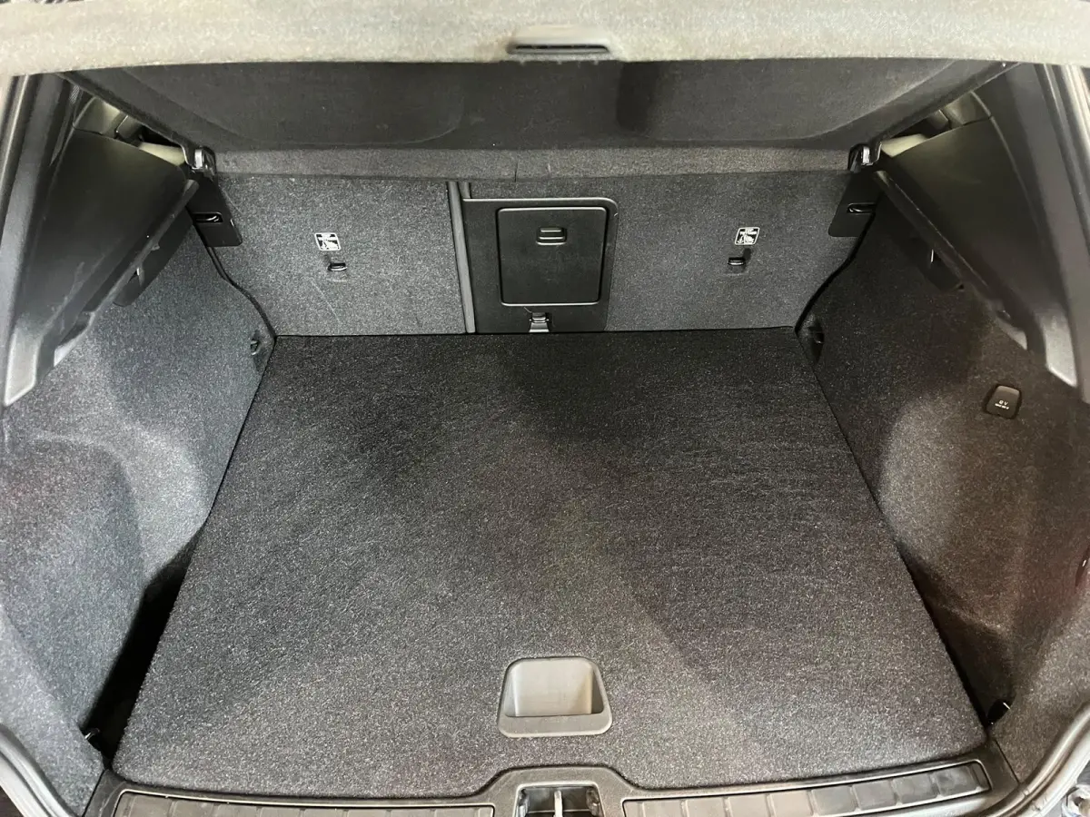 1.5 T4 Inscription Expression SOH 92% Wegklapbare trekhaak Navigatie Apple Carplay Android Auto Camera Parkeerhulp Adaptive Cruise Control Harman Kardon Full Led Climate Control Lichtmetalen