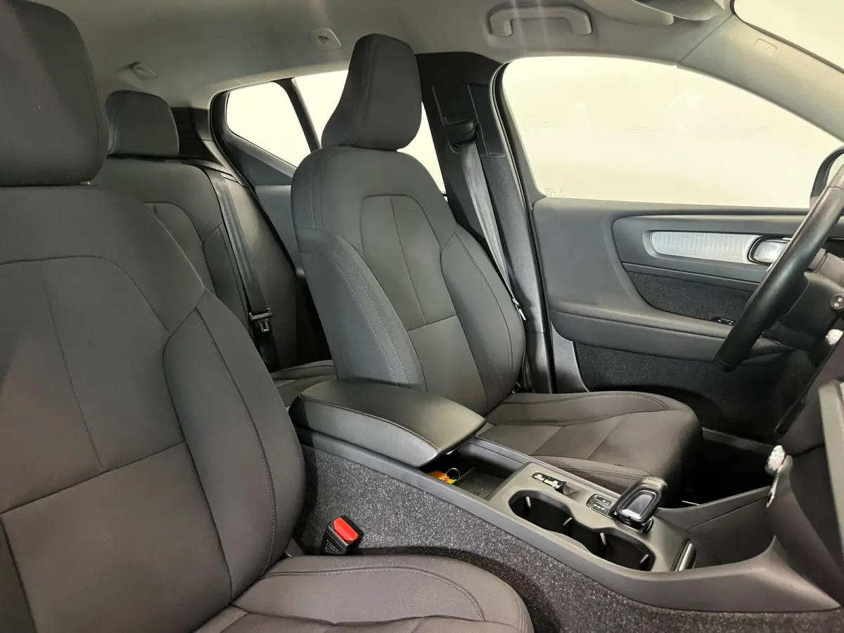 1.5 T4 Inscription Expression SOH 92% Wegklapbare trekhaak Navigatie Apple Carplay Android Auto Camera Parkeerhulp Adaptive Cruise Control Harman Kardon Full Led Climate Control Lichtmetalen