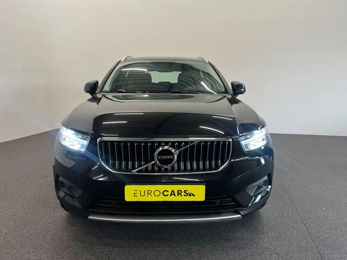 1.5 T4 Inscription Expression Wegklapbare trekhaak Navigatie Apple Carplay Android Auto Camera Parkeerhulp Adaptive Cruise Control Harman Kardon Full Led Climate Control Lichtmetalen velgen