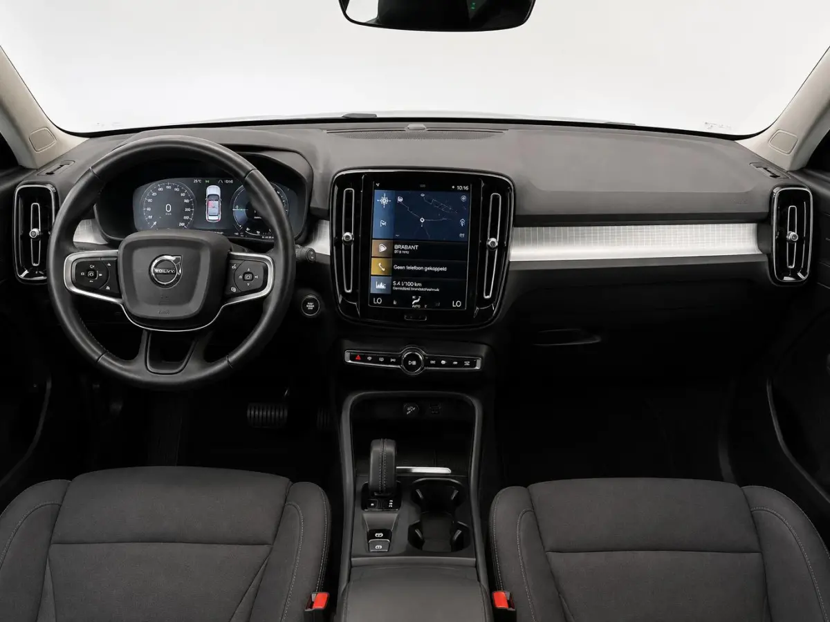 1.5 T4 Inscription Expression SOH 92% Wegklapbare trekhaak Navigatie Apple Carplay Android Auto Camera Parkeerhulp Adaptive Cruise Control Harman Kardon Full Led Climate Control Lichtmetalen