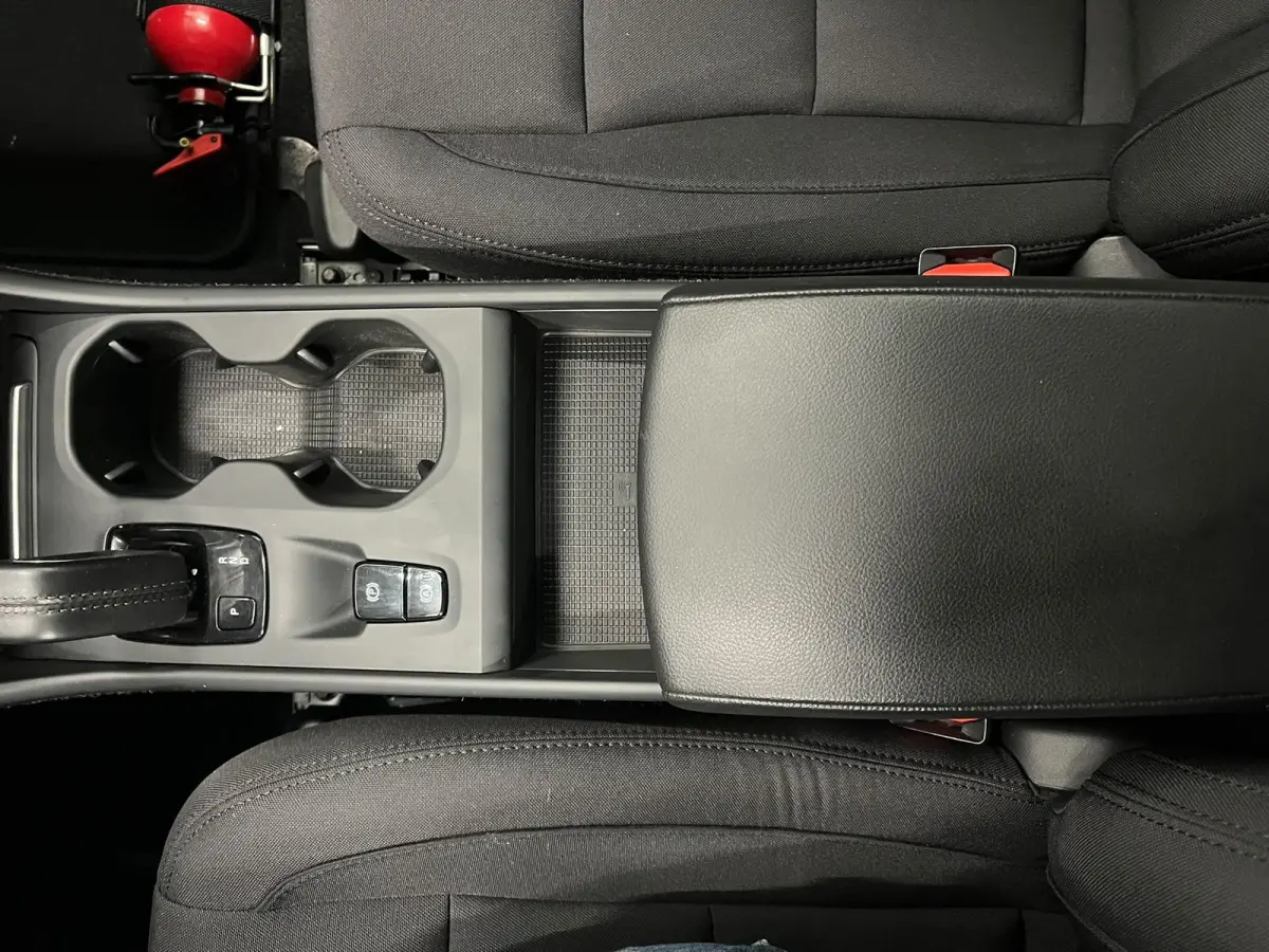 1.5 T4 Inscription Expression SOH 92% Wegklapbare trekhaak Navigatie Apple Carplay Android Auto Camera Parkeerhulp Adaptive Cruise Control Harman Kardon Full Led Climate Control Lichtmetalen