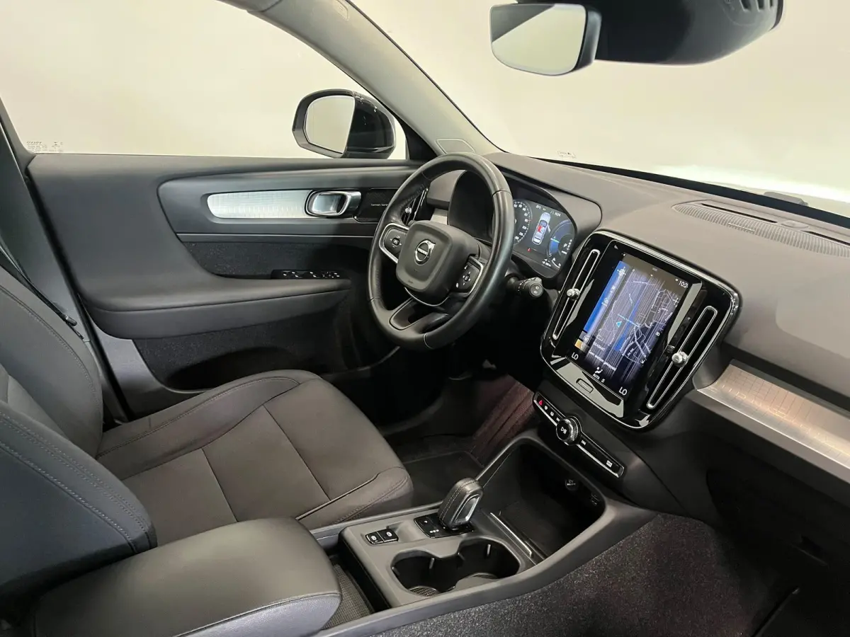 1.5 T4 Inscription Expression SOH 92% Wegklapbare trekhaak Navigatie Apple Carplay Android Auto Camera Parkeerhulp Adaptive Cruise Control Harman Kardon Full Led Climate Control Lichtmetalen
