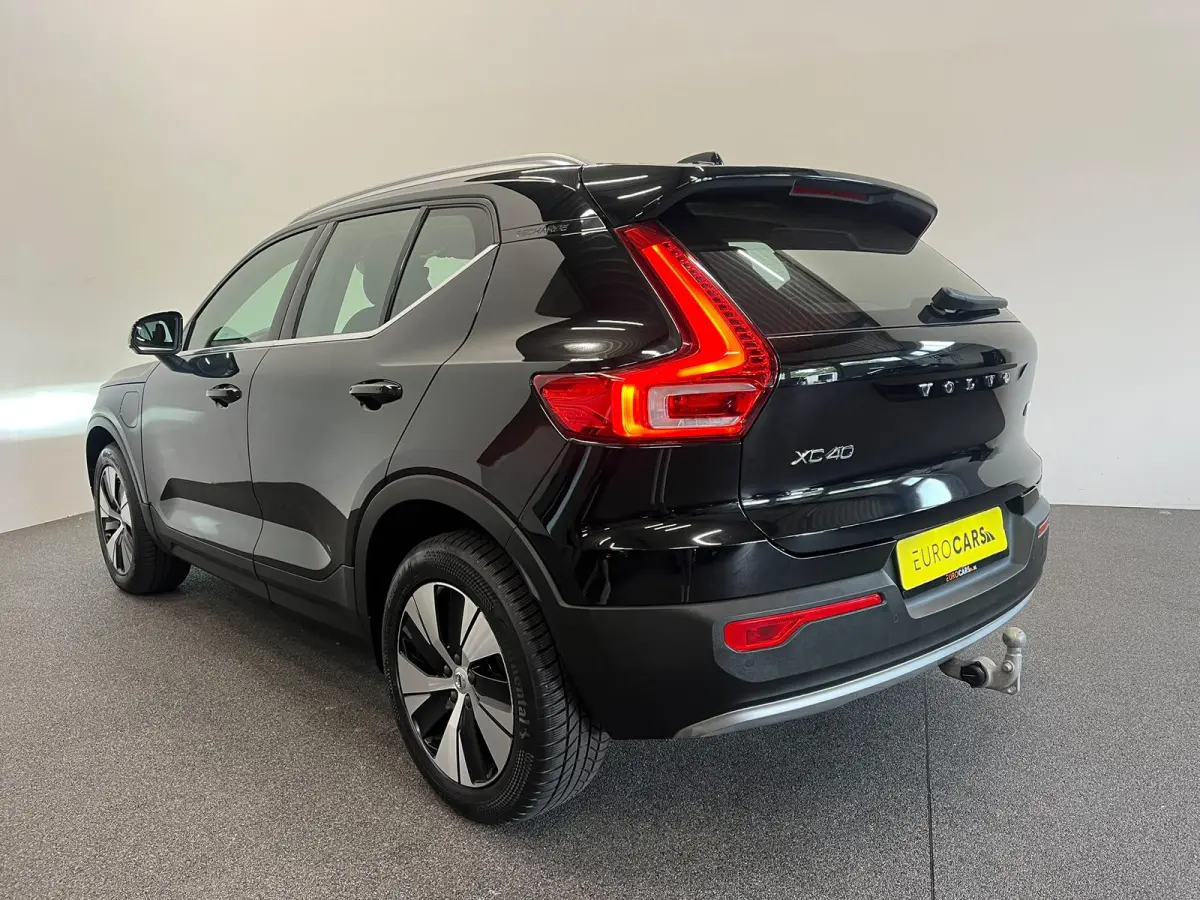 1.5 T4 Inscription Expression Wegklapbare trekhaak Navigatie Apple Carplay Android Auto Camera Parkeerhulp Adaptive Cruise Control Harman Kardon Full Led Climate Control Lichtmetalen velgen
