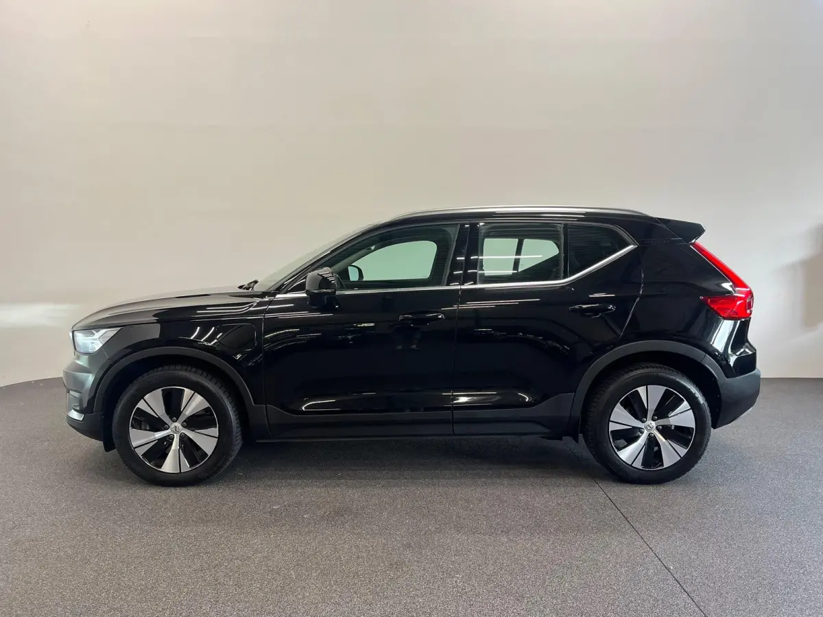 1.5 T4 Inscription Expression Wegklapbare trekhaak Navigatie Apple Carplay Android Auto Camera Parkeerhulp Adaptive Cruise Control Harman Kardon Full Led Climate Control Lichtmetalen velgen