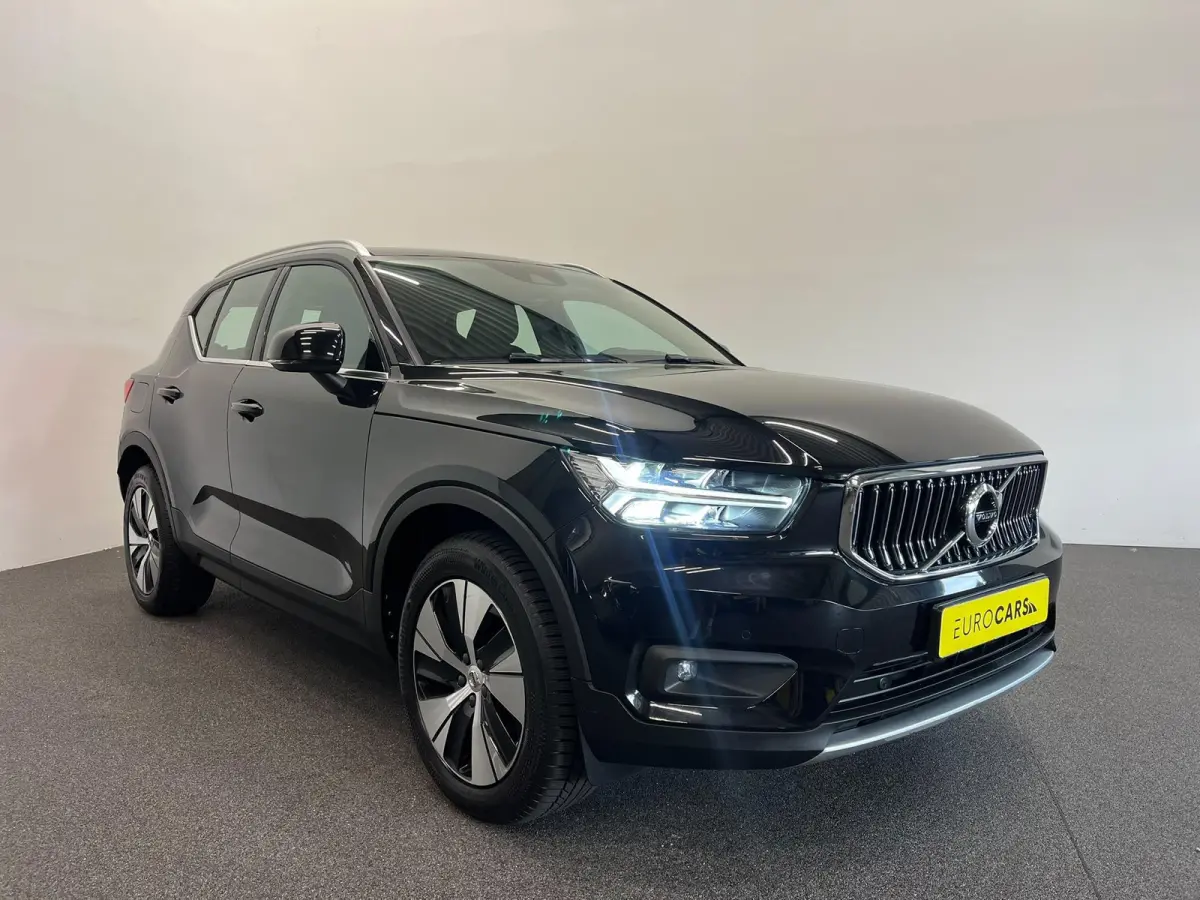 1.5 T4 Inscription Expression Wegklapbare trekhaak Navigatie Apple Carplay Android Auto Camera Parkeerhulp Adaptive Cruise Control Harman Kardon Full Led Climate Control Lichtmetalen velgen