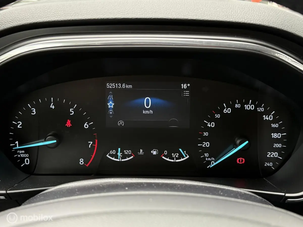 1.0 EcoBoost Hybrid Titanium | Clima | PDC V+A | Navi | Privacy Glas | Cruise | Led |