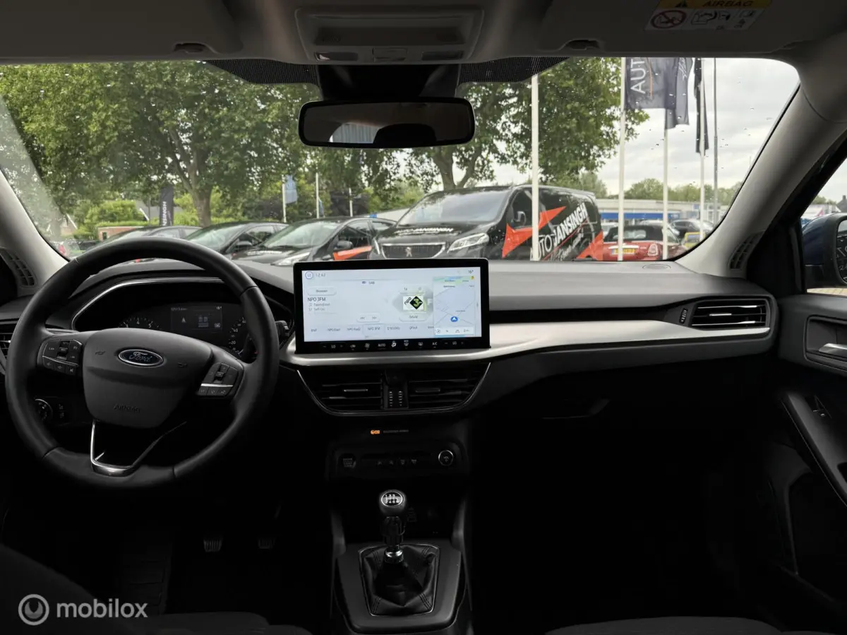 1.0 EcoBoost Hybrid Titanium | Clima | PDC V+A | Navi | Privacy Glas | Cruise | Led |