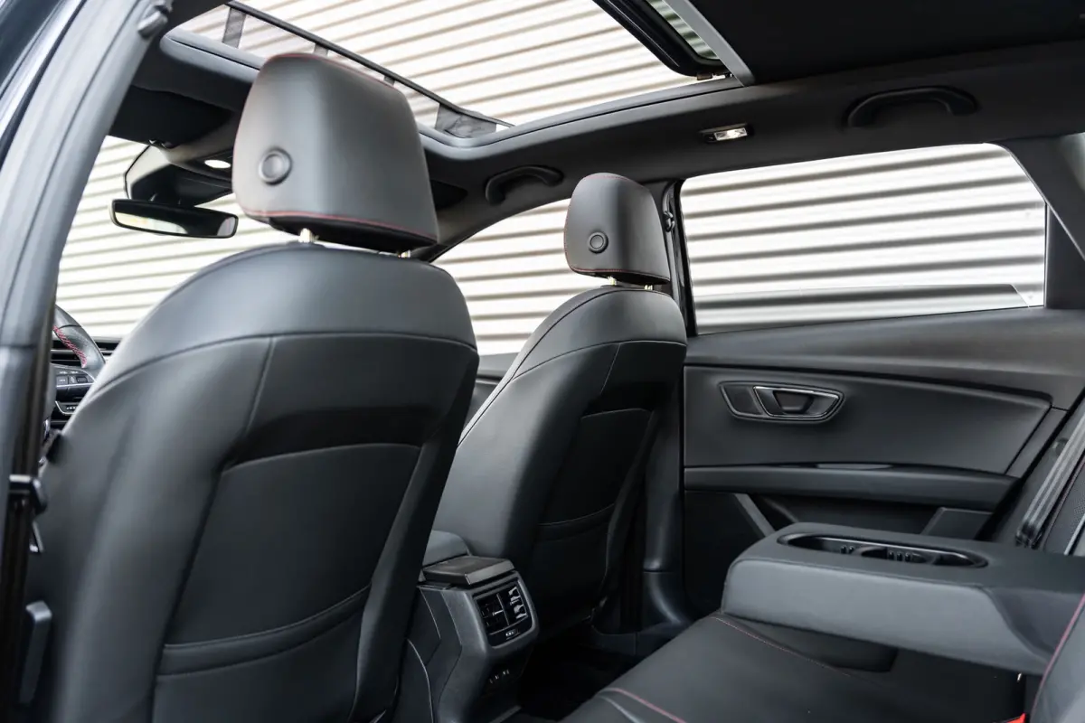 1.5 TSI FR Business Intense VIRTUAL*PANO*BEATS*CAMERA*KEYLESS*ZWARTE HEMEL*BLACK LINE