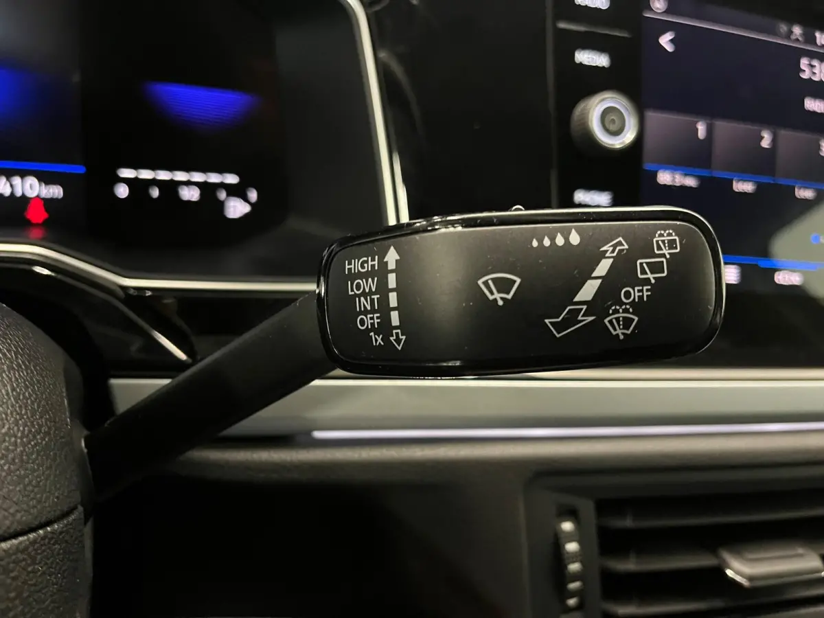 1.0 TSI AUT 85KW Goal Navigatie Apple Carplay/ Android Auto Adaptive Cruise Control Parkeersensoren Stoelverwarming Virtual Cockpit Climate Control