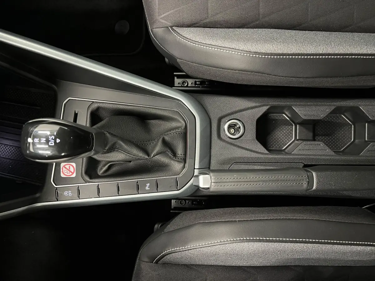 1.0 TSI AUT 85KW Goal Navigatie Apple Carplay/ Android Auto Adaptive Cruise Control Parkeersensoren Stoelverwarming Virtual Cockpit Climate Control