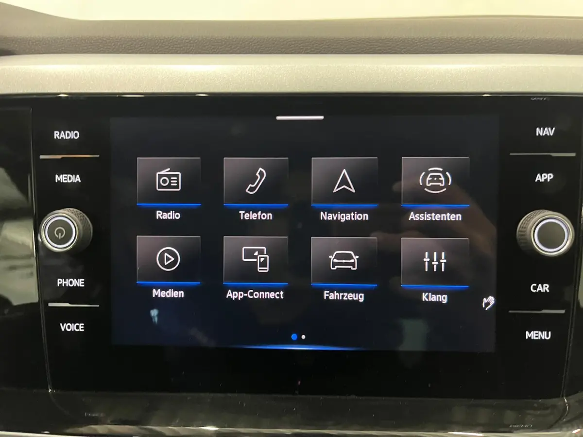1.0 TSI AUT 85KW Goal Navigatie Apple Carplay/ Android Auto Adaptive Cruise Control Parkeersensoren Stoelverwarming Virtual Cockpit Climate Control