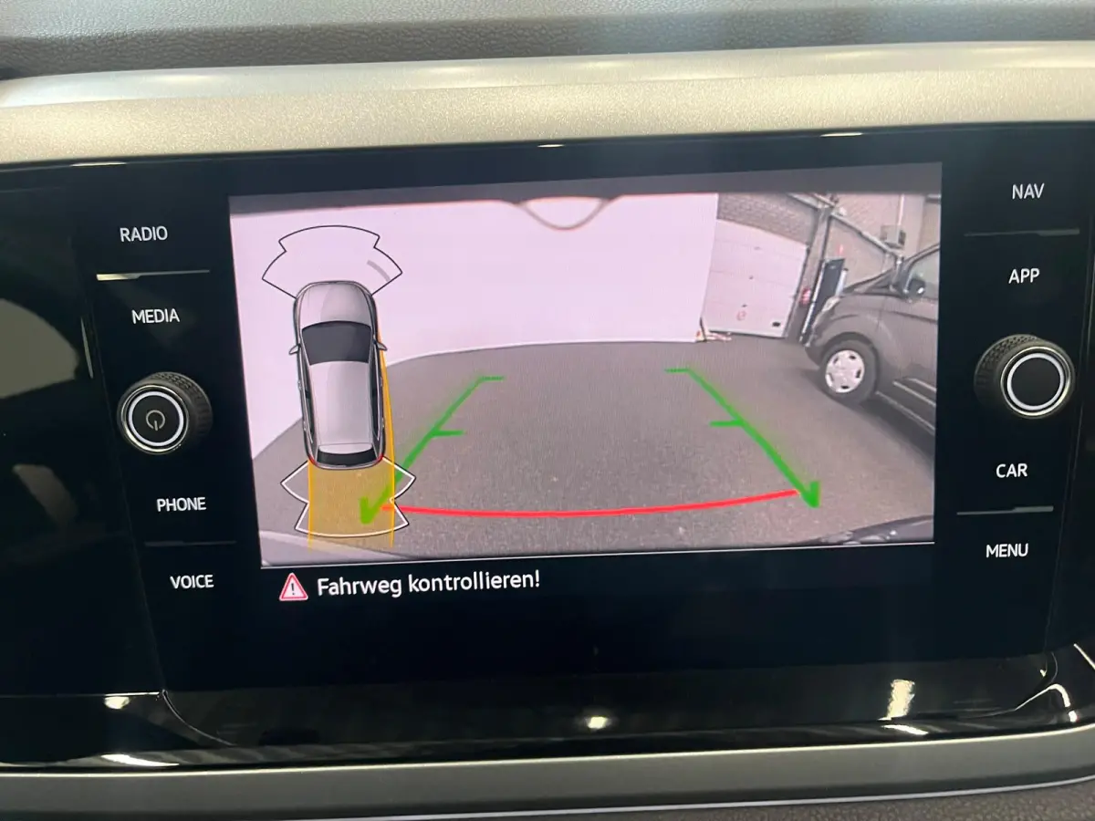 1.0 TSI AUT 85KW Goal Navigatie Apple Carplay/ Android Auto Adaptive Cruise Control Parkeersensoren Stoelverwarming Virtual Cockpit Climate Control