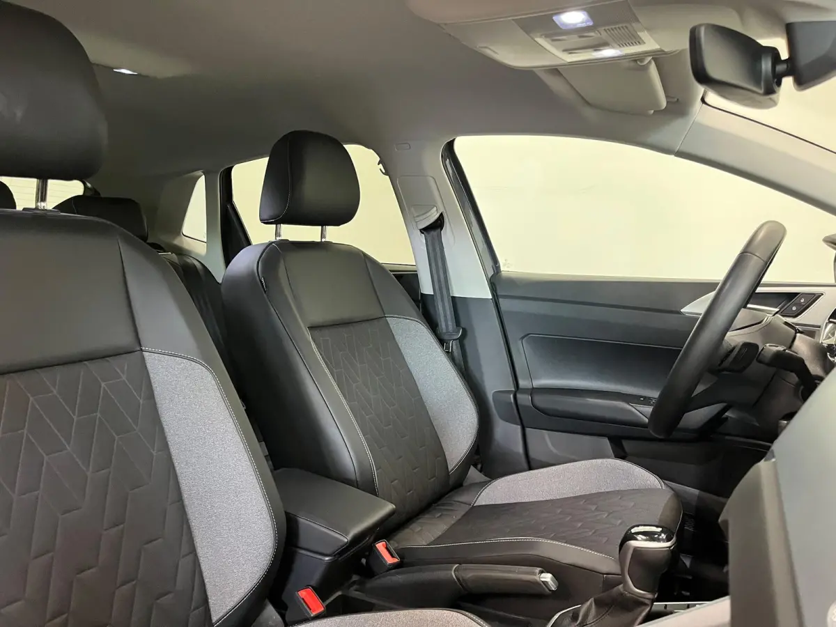 1.0 TSI AUT 85KW Goal Navigatie Apple Carplay/ Android Auto Adaptive Cruise Control Parkeersensoren Stoelverwarming Virtual Cockpit Climate Control