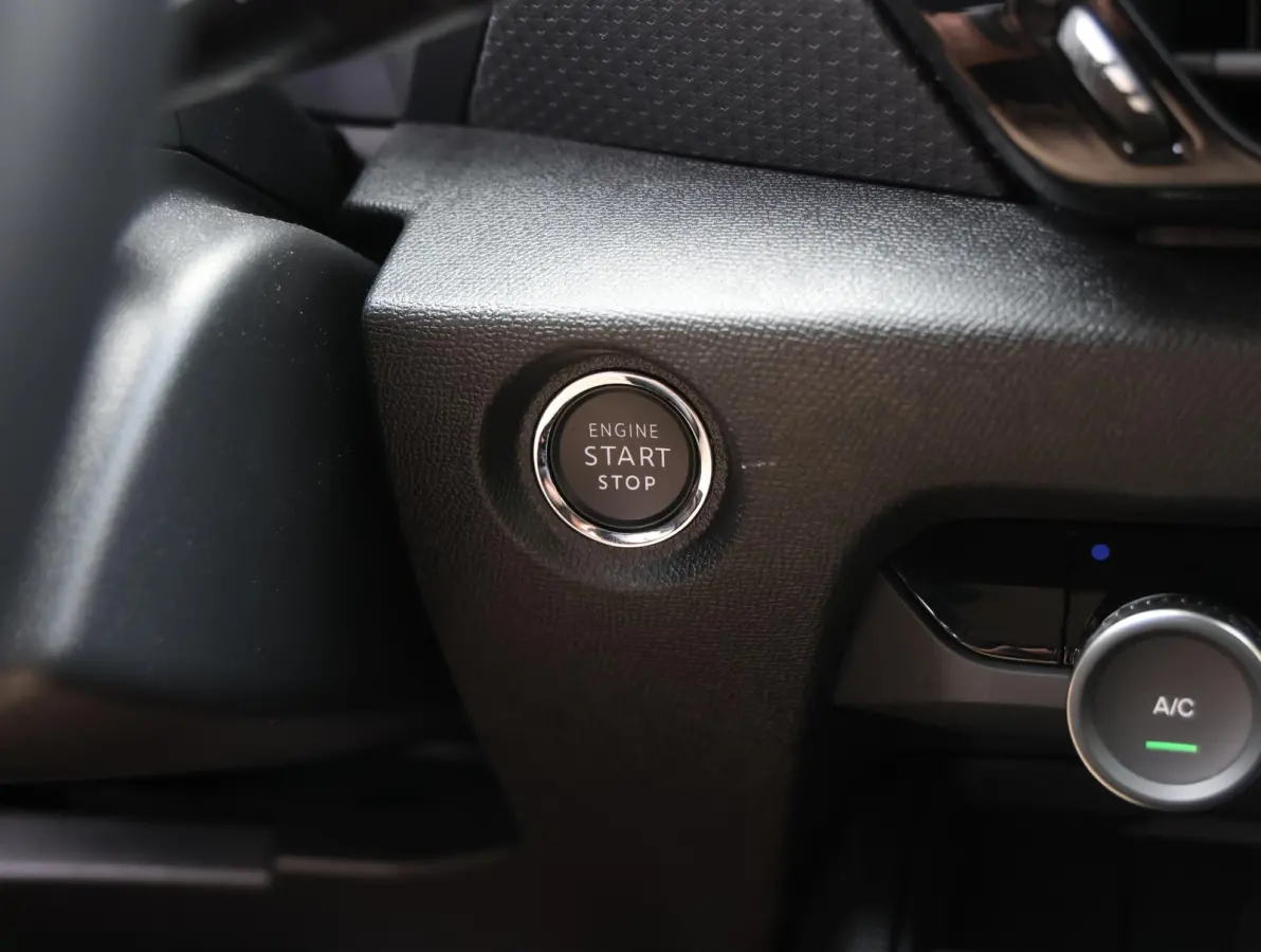 1.2 145pk Hybrid Max | Camera | Head up display | Adaptieve cruise control | Navigatie | Apple Carplay en Android Auto