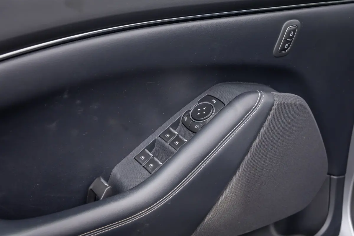 RWD 75 kWh | BTW auto | SOH 94% | Leder | Camera | Adaptieve cruise | Afneembare trekhaak