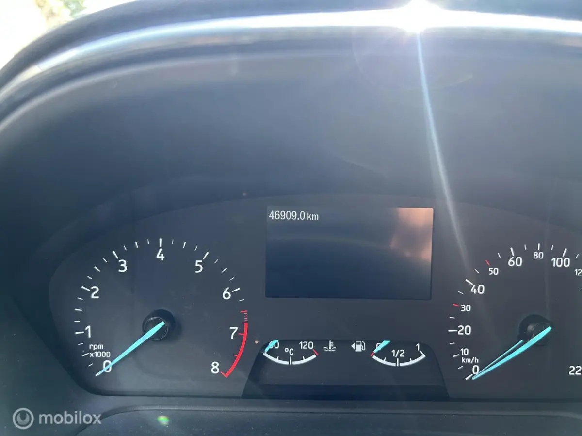 1.0 EcoBoost Titanium camera