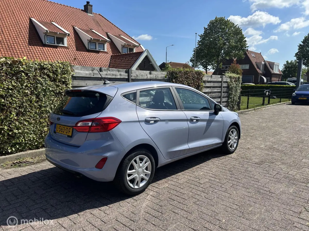 1.0 EcoBoost Connected apple