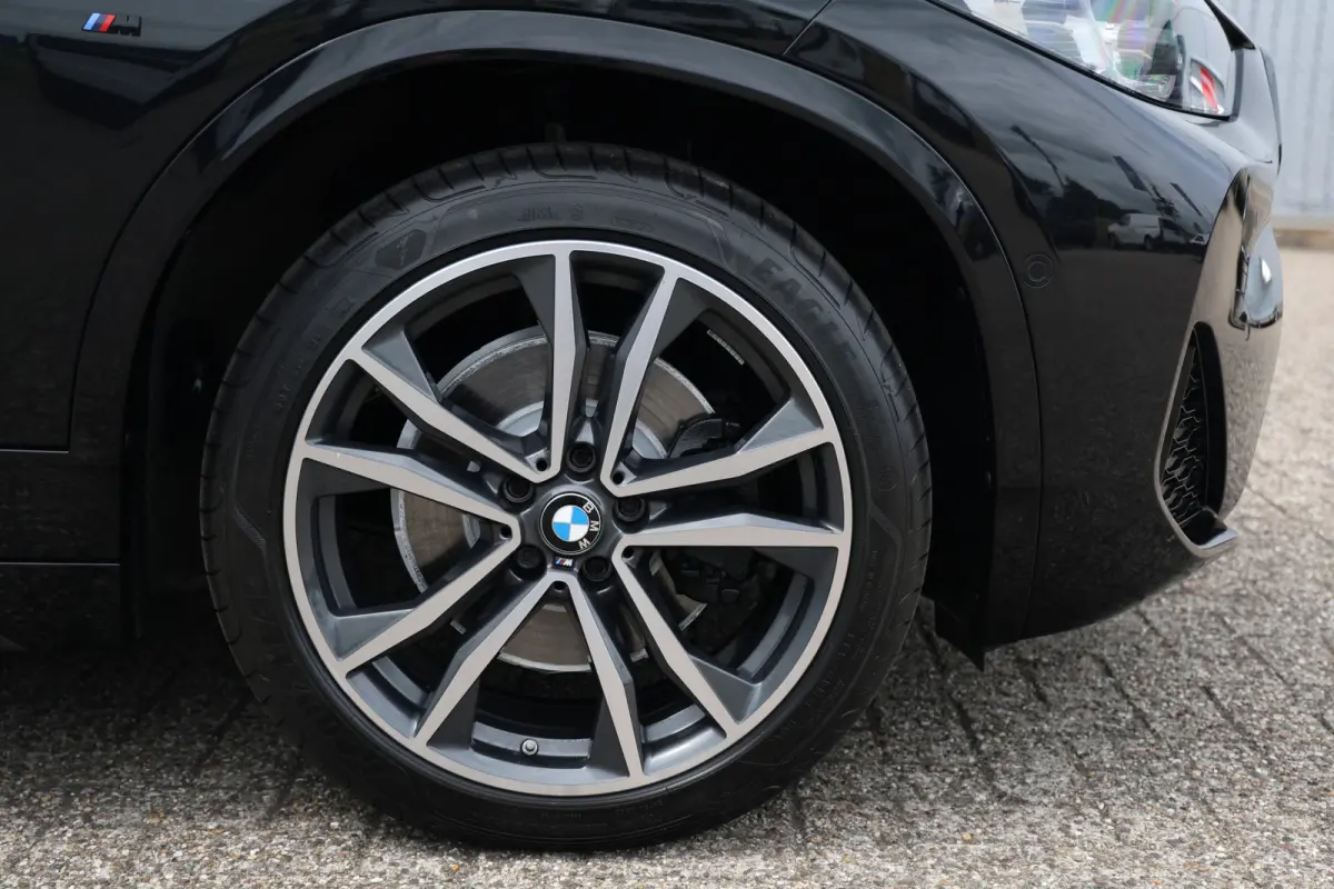 xDrive25e M-Sport Black Edition Pano|H&K|Memory|HUD|Dealerondh