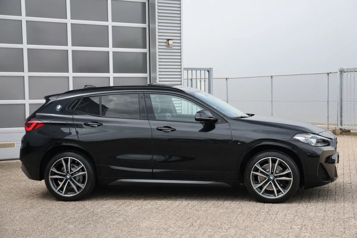 xDrive25e M-Sport Black Edition Pano|H&K|Memory|HUD|Dealerondh