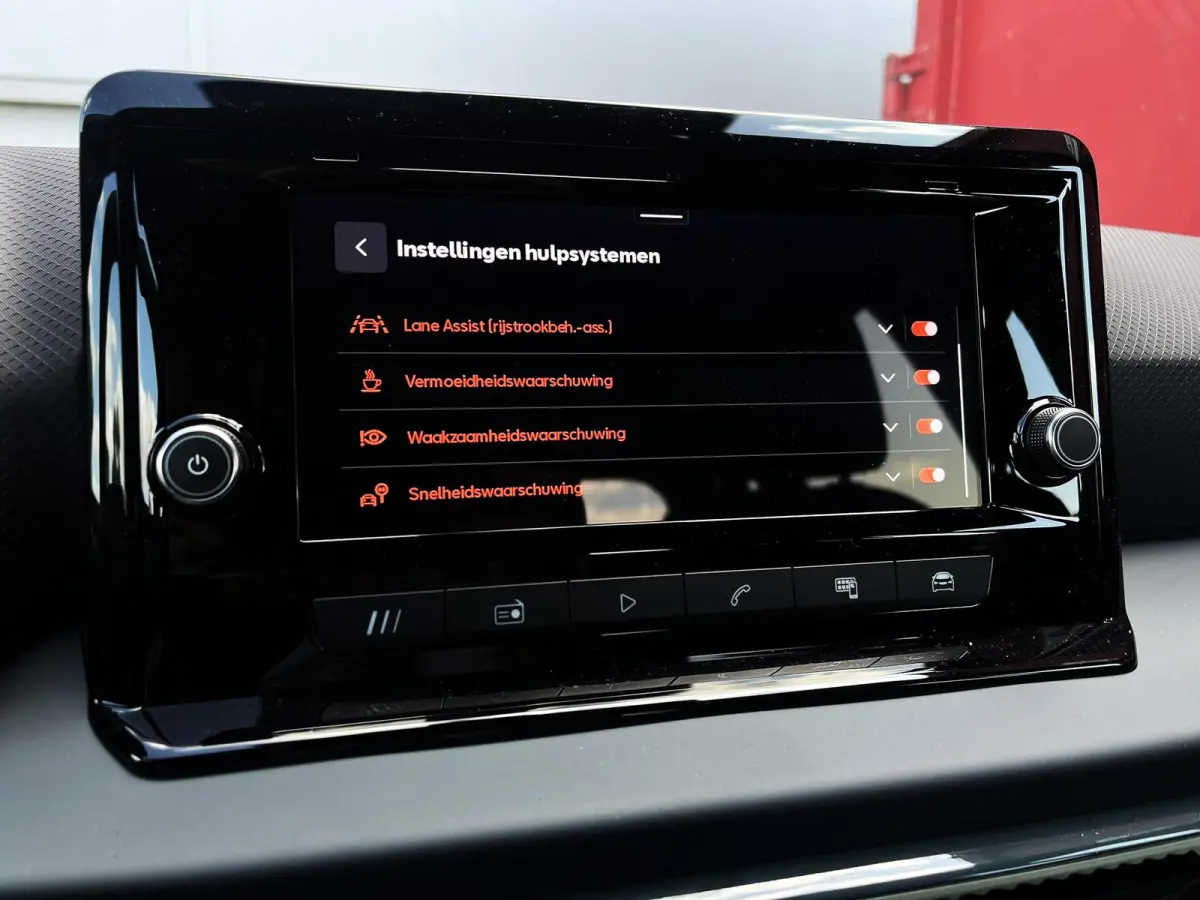 1.0 EcoTSI 95pk Style | Cruise Control | Parkeersensoren