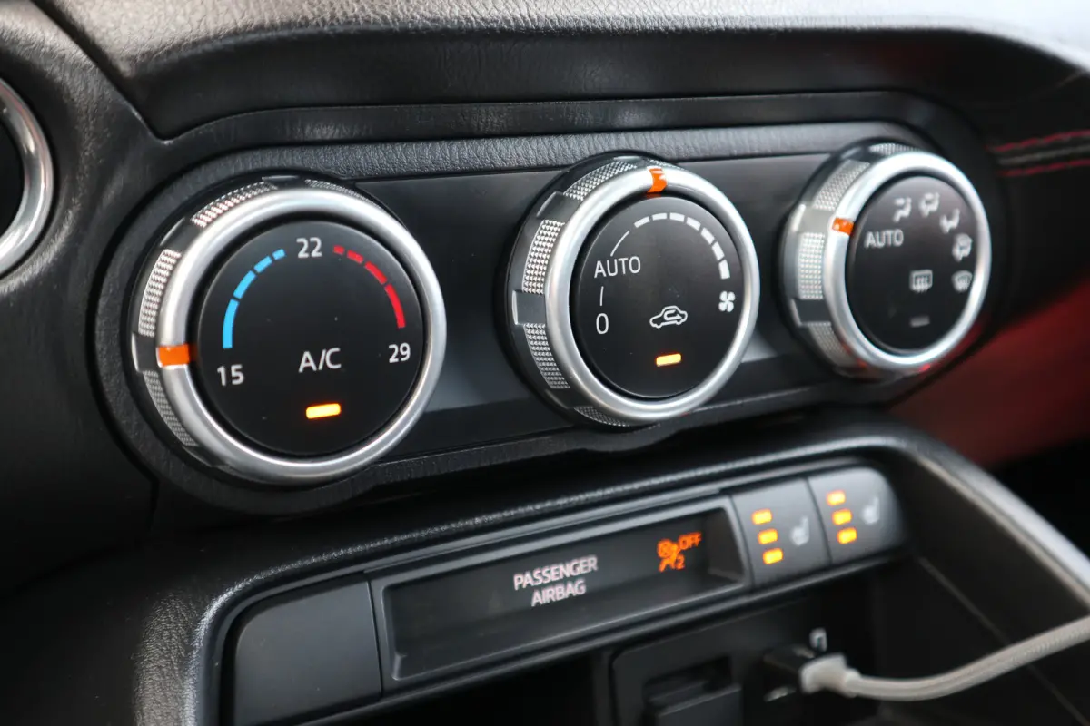 2.0 SkyActiv-G 160 GT-M BOSE / Leer / Navi / Clima / Cruise