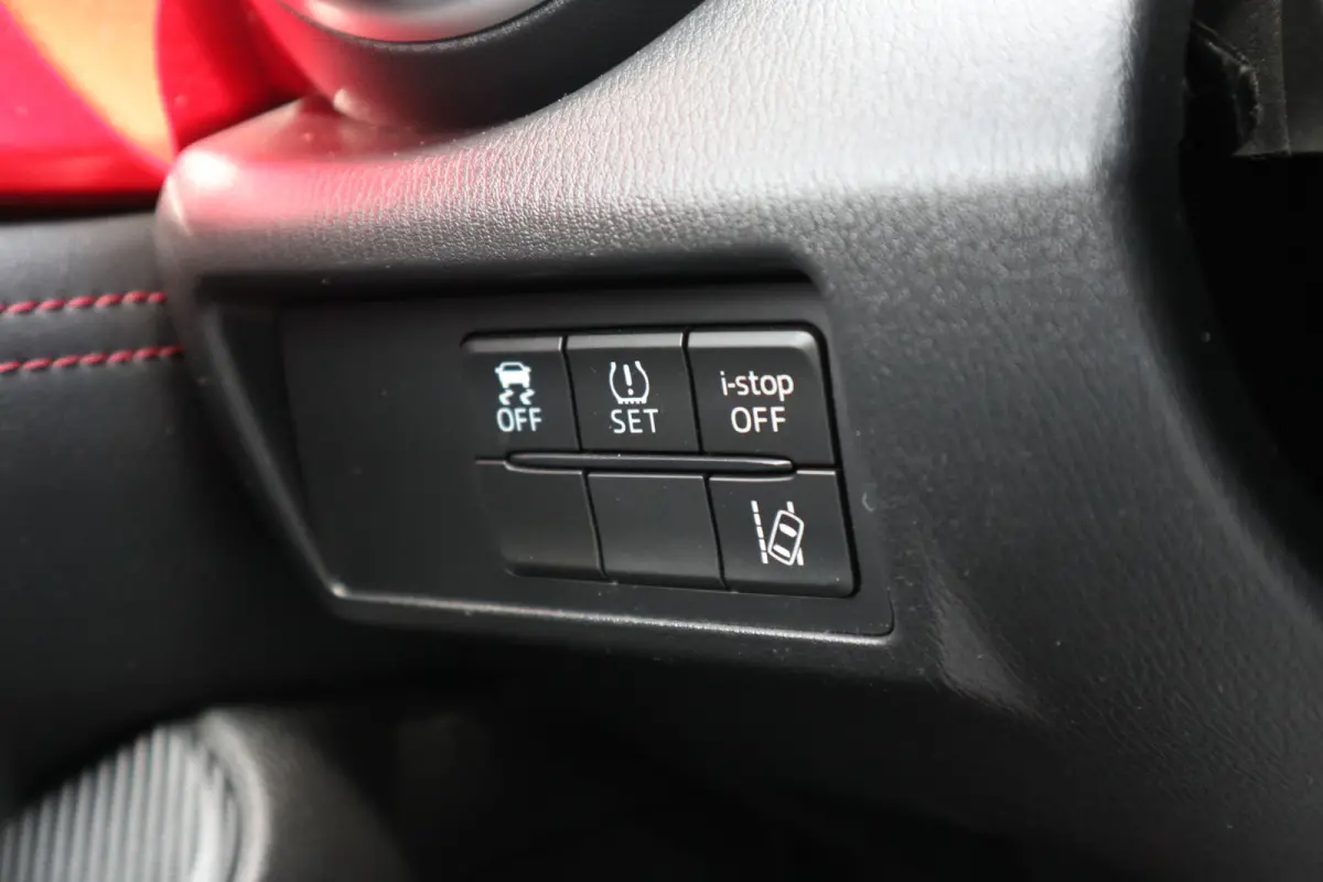2.0 SkyActiv-G 160 GT-M BOSE / Leer / Navi / Clima / Cruise