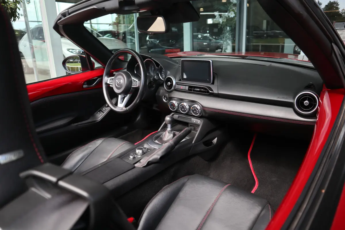 2.0 SkyActiv-G 160 GT-M BOSE / Leer / Navi / Clima / Cruise