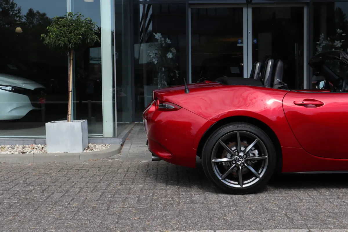 2.0 SkyActiv-G 160 GT-M BOSE / Leer / Navi / Clima / Cruise