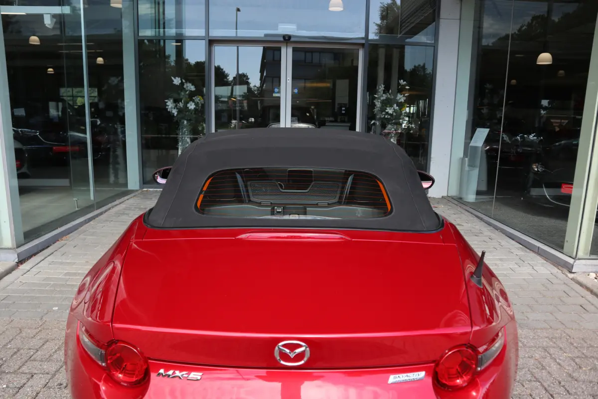 2.0 SkyActiv-G 160 GT-M BOSE / Leer / Navi / Clima / Cruise