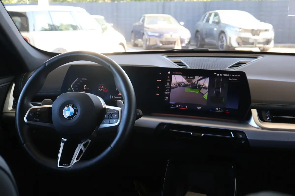 xDrive23i | X-Line | Panoramadak | Stoel- en Stuurverwarming | Trekhaak
