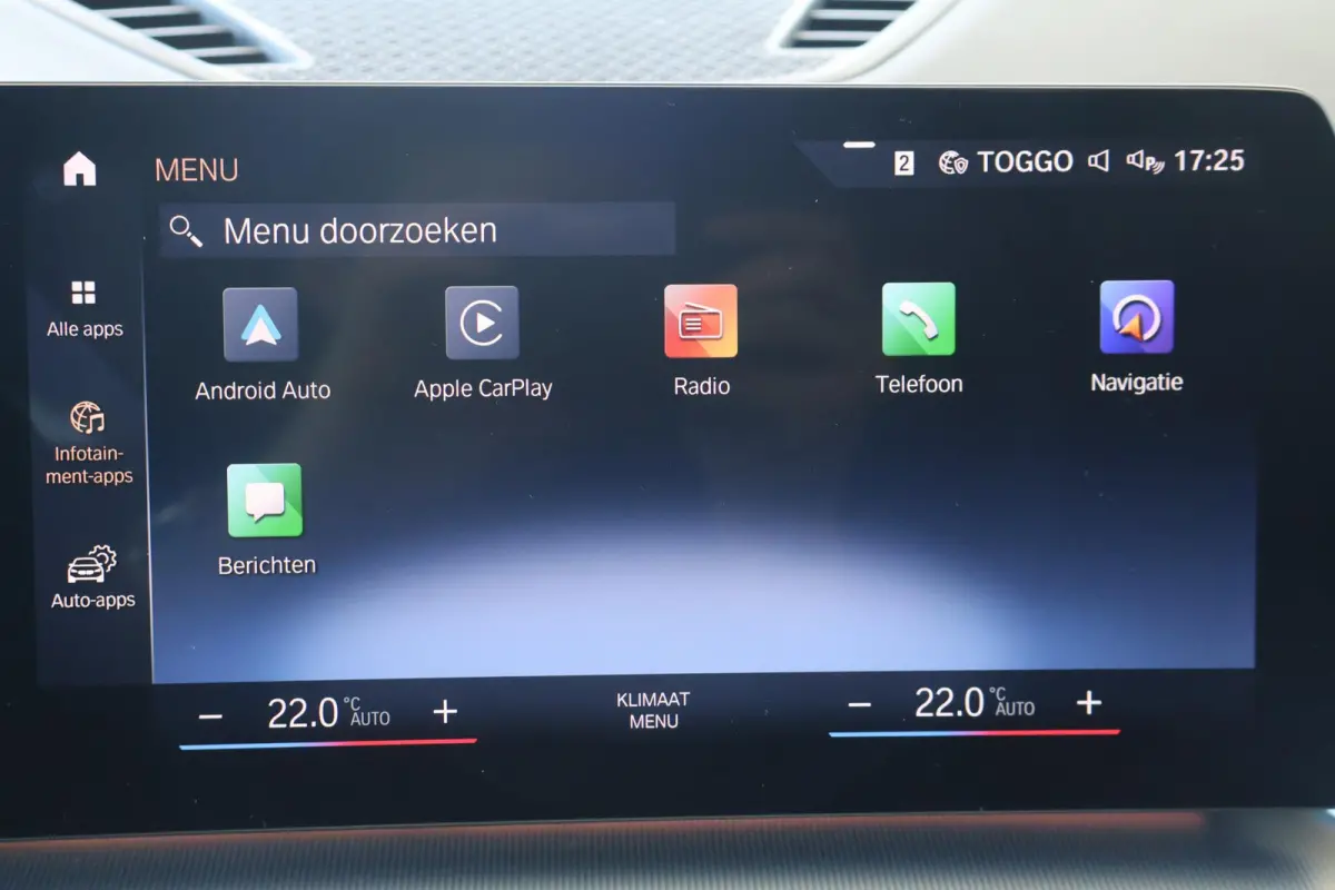 xDrive23i | X-Line | Panoramadak | Stoel- en Stuurverwarming | Trekhaak
