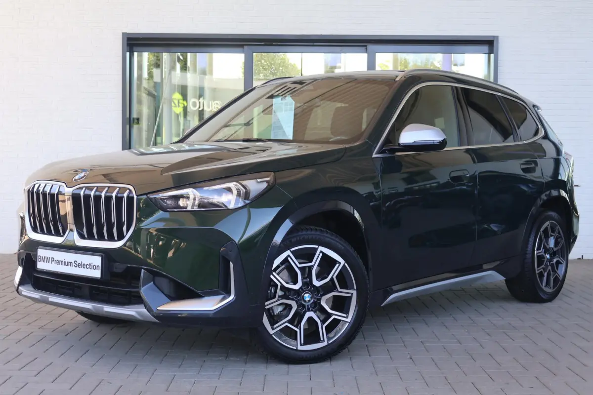 xDrive23i | X-Line | Panoramadak | Stoel- en Stuurverwarming | Trekhaak
