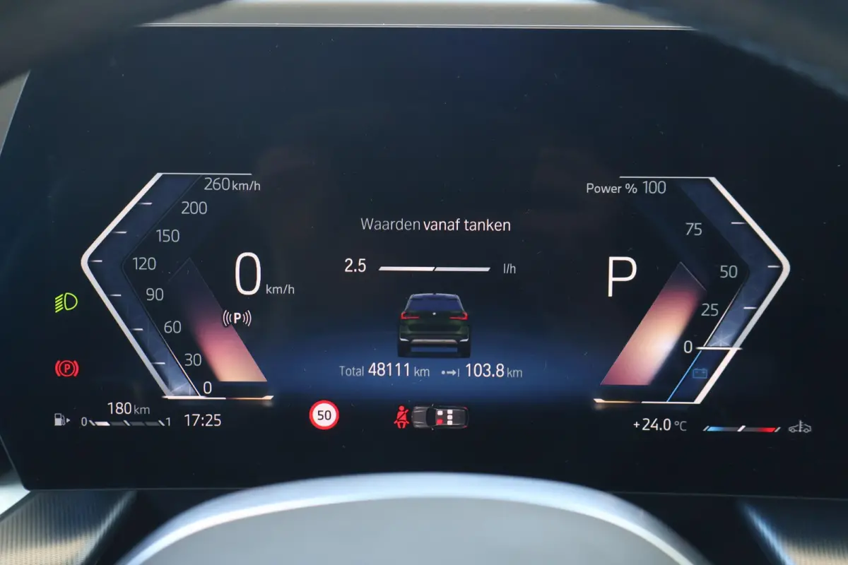 xDrive23i | X-Line | Panoramadak | Stoel- en Stuurverwarming | Trekhaak