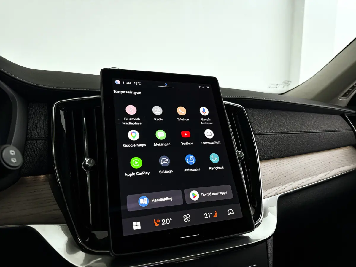T8 Plug-in hybrid AWD Ultra Bright | SOH 100% | Panoramadak | 360° camera | Bowers & Wilkins | Luchtvering | Head-up display | Stoel- en Stuurverwarming