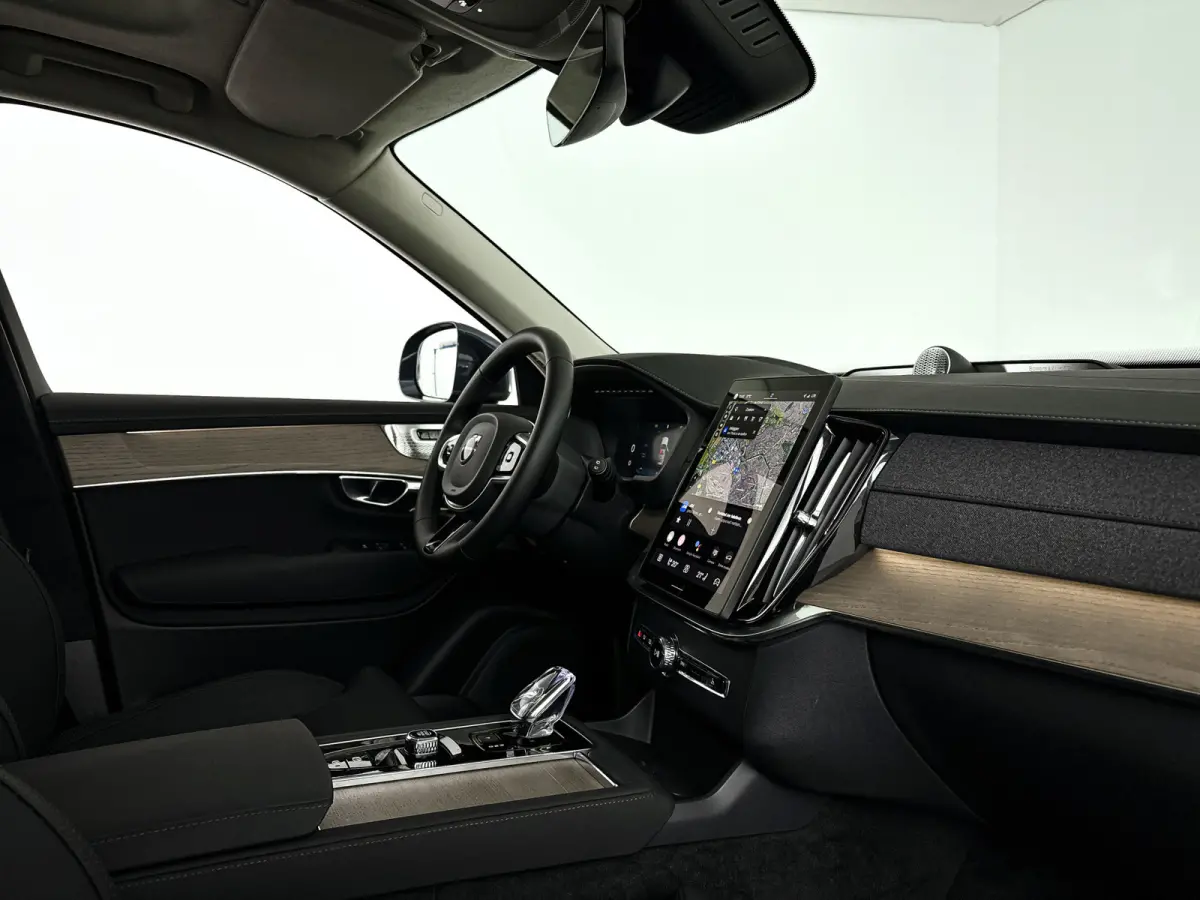 T8 Plug-in hybrid AWD Ultra Bright | SOH 100% | Panoramadak | 360° camera | Bowers & Wilkins | Luchtvering | Head-up display | Stoel- en Stuurverwarming