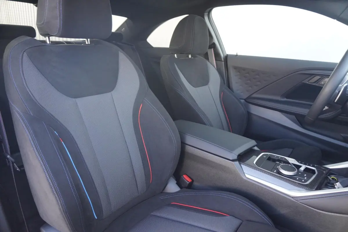 220i | M Sportpakket Pro | Schuif-/kanteldak | Harman Kardon | Comfort Access