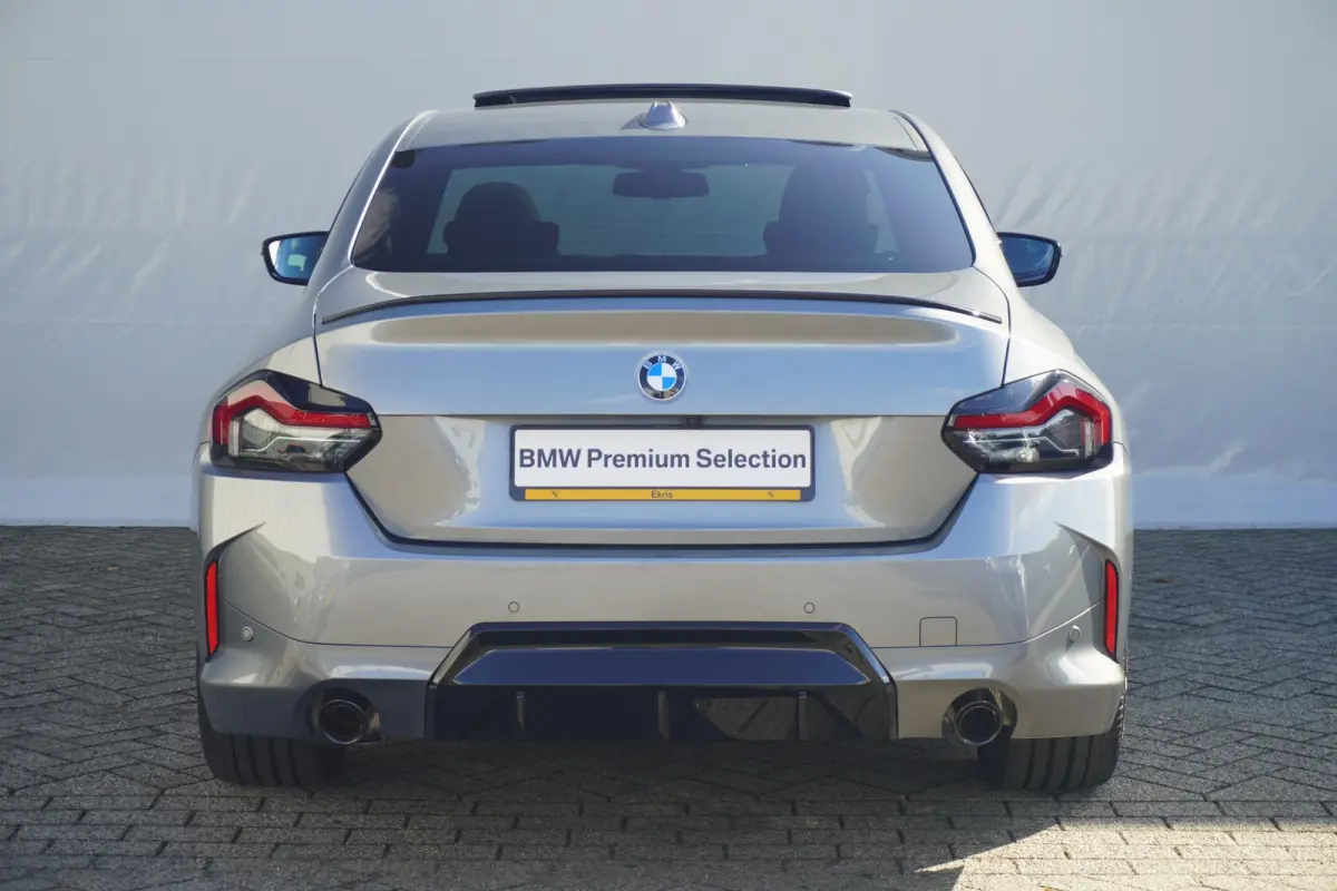 220i | M Sportpakket Pro | Schuif-/kanteldak | Harman Kardon | Comfort Access