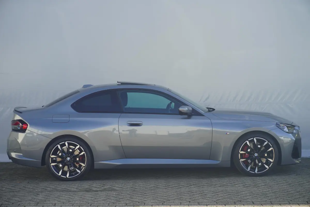 220i | M Sportpakket Pro | Schuif-/kanteldak | Harman Kardon | Comfort Access