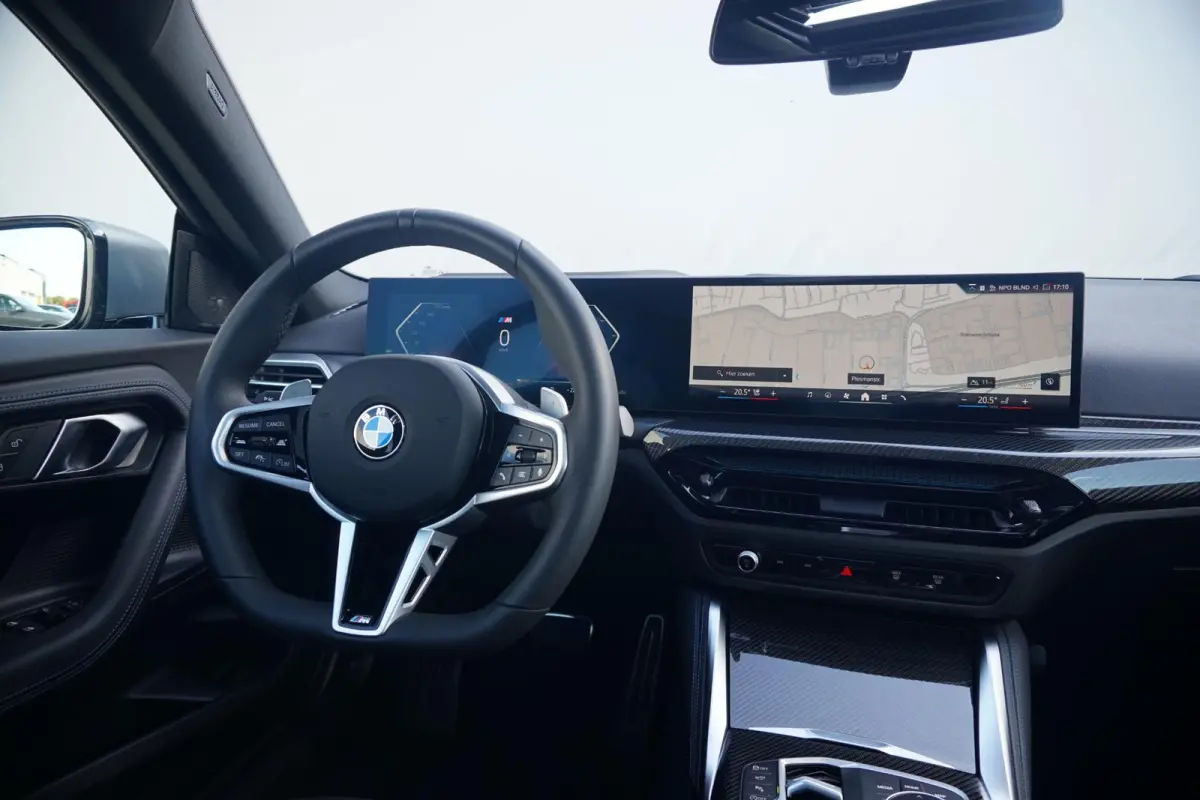 220i | M Sportpakket Pro | Schuif-/kanteldak | Harman Kardon | Comfort Access