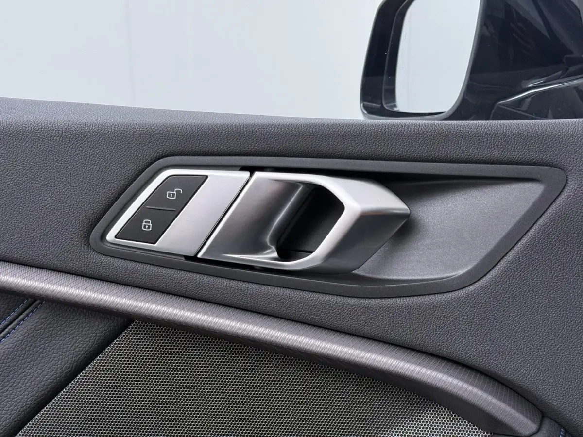 128ti High Executive | M Sport Pro | Glazen Panoramadak | 19" M Dubbelspaak | Leder | Stuur- & Stoelverwarming | Harman Kardon | Head-Up Display | Camera