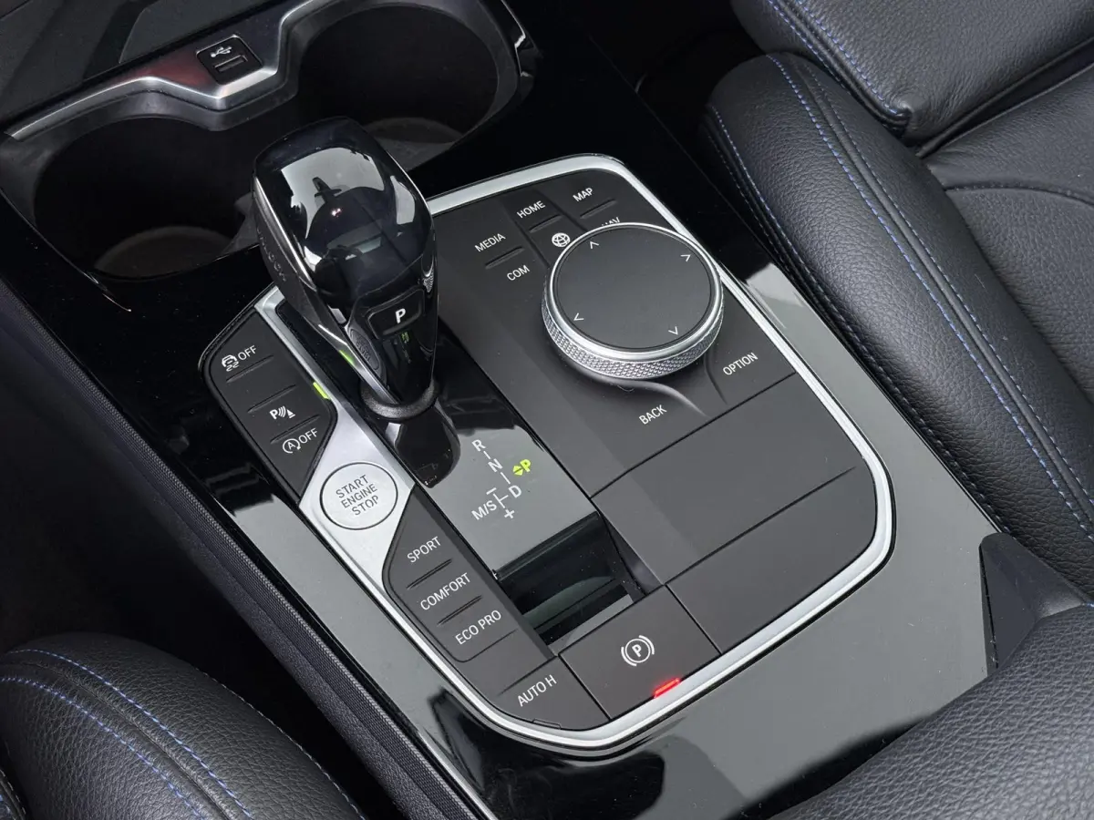 128ti High Executive | M Sport Pro | Glazen Panoramadak | 19" M Dubbelspaak | Leder | Stuur- & Stoelverwarming | Harman Kardon | Head-Up Display | Camera