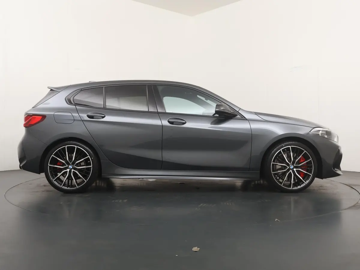 128ti High Executive | M Sport Pro | Glazen Panoramadak | 19" M Dubbelspaak | Leder | Stuur- & Stoelverwarming | Harman Kardon | Head-Up Display | Camera