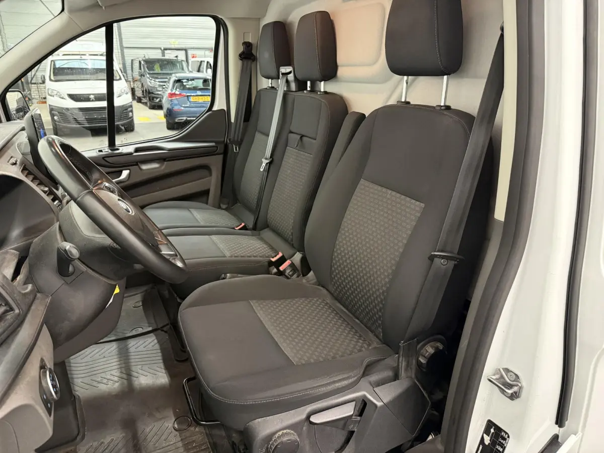 300 2.0 TDCI L2H1 Trend Navigatie Parkeersensoren Camera