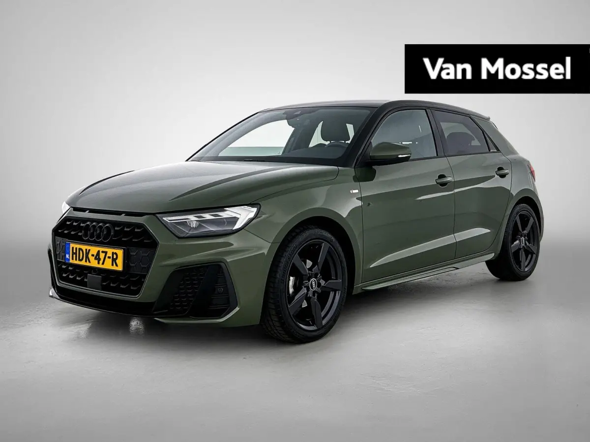 25 TFSI S edition | Stoelverwarming | Camera | parkeersensoren | Apple carplay | Zwart pakket |