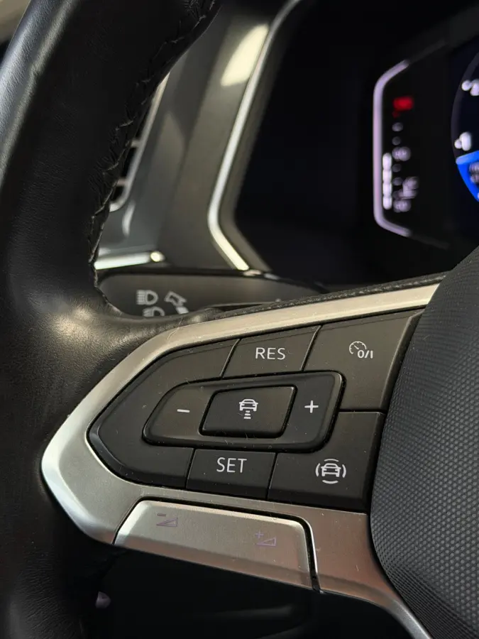 1.5 TSI Business 7p. CarPlay Camera