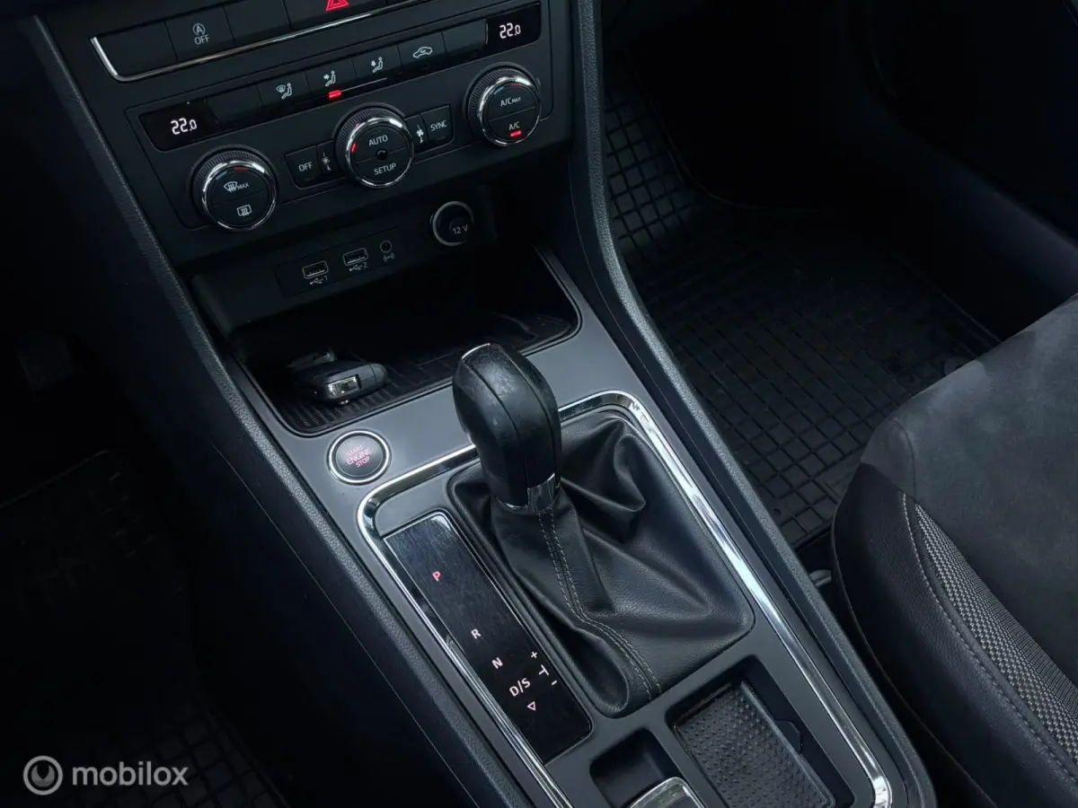 1.4 TSI Style Intens|TREKHAAK|CAMERA|CARPLAY|150pk