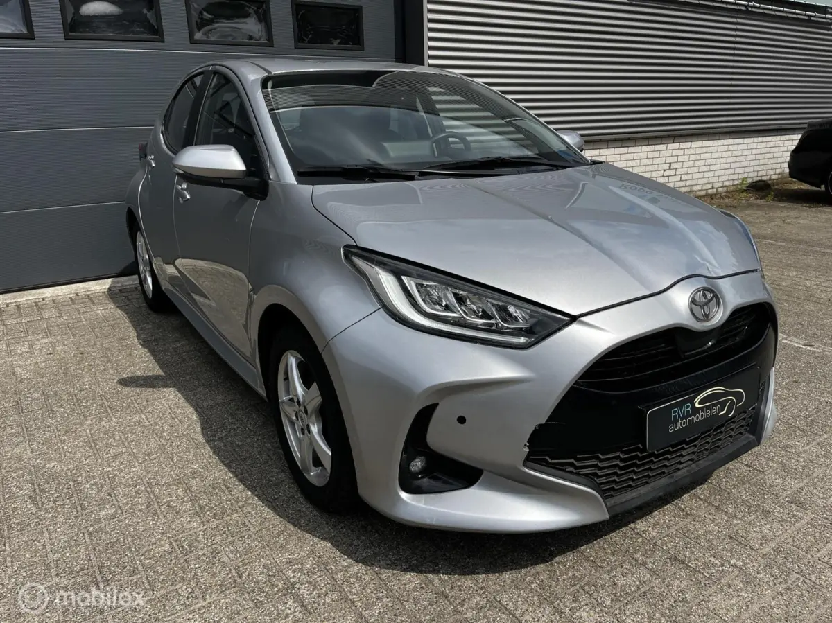1.5 VVT-i Active