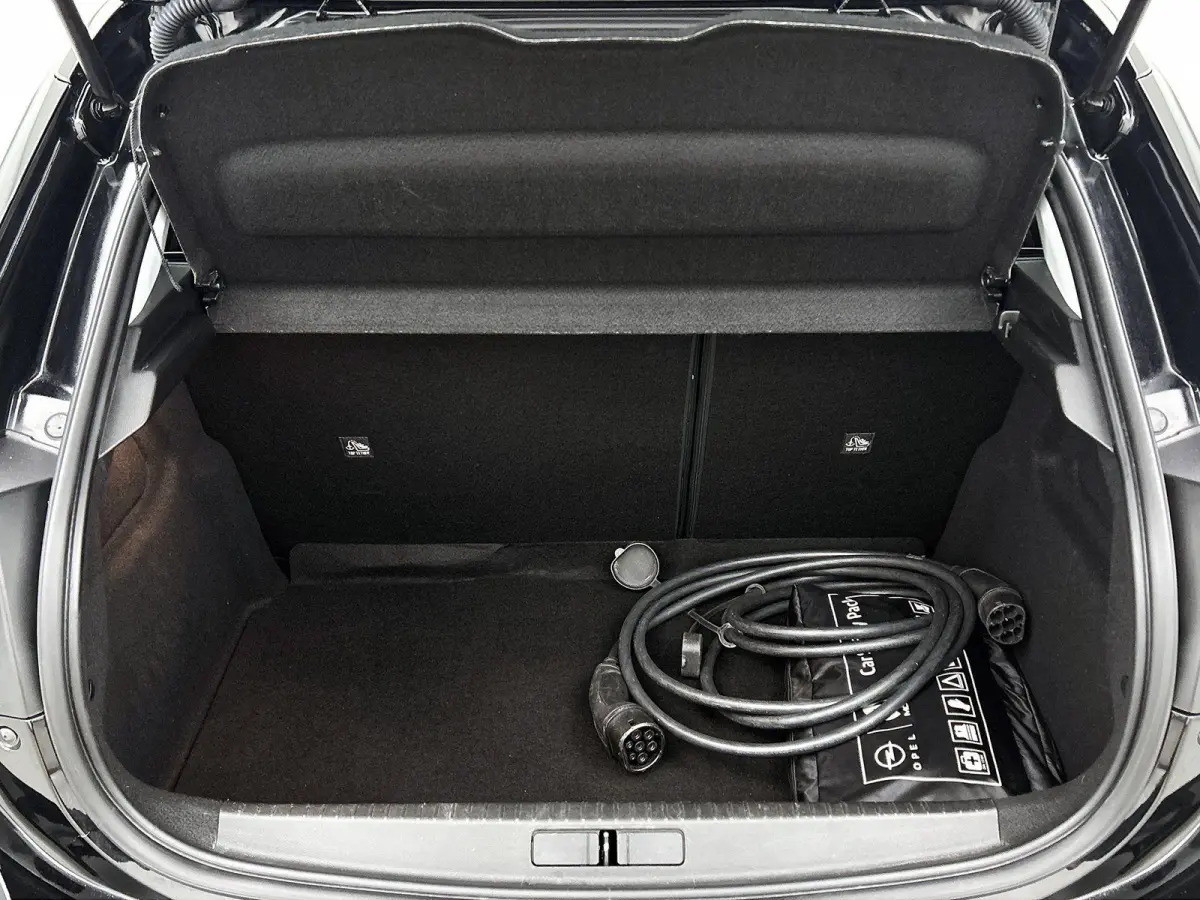 136pk Elegance 50 kWh Automaat | 1ste eigenaar | Apple CarPlay/Android Auto | 3 FASE | Armsteun | Camera | Dodehoekdetectie | Keyless | Navigatie | AUTOMAAT | Parkeersensoren | Isofix |