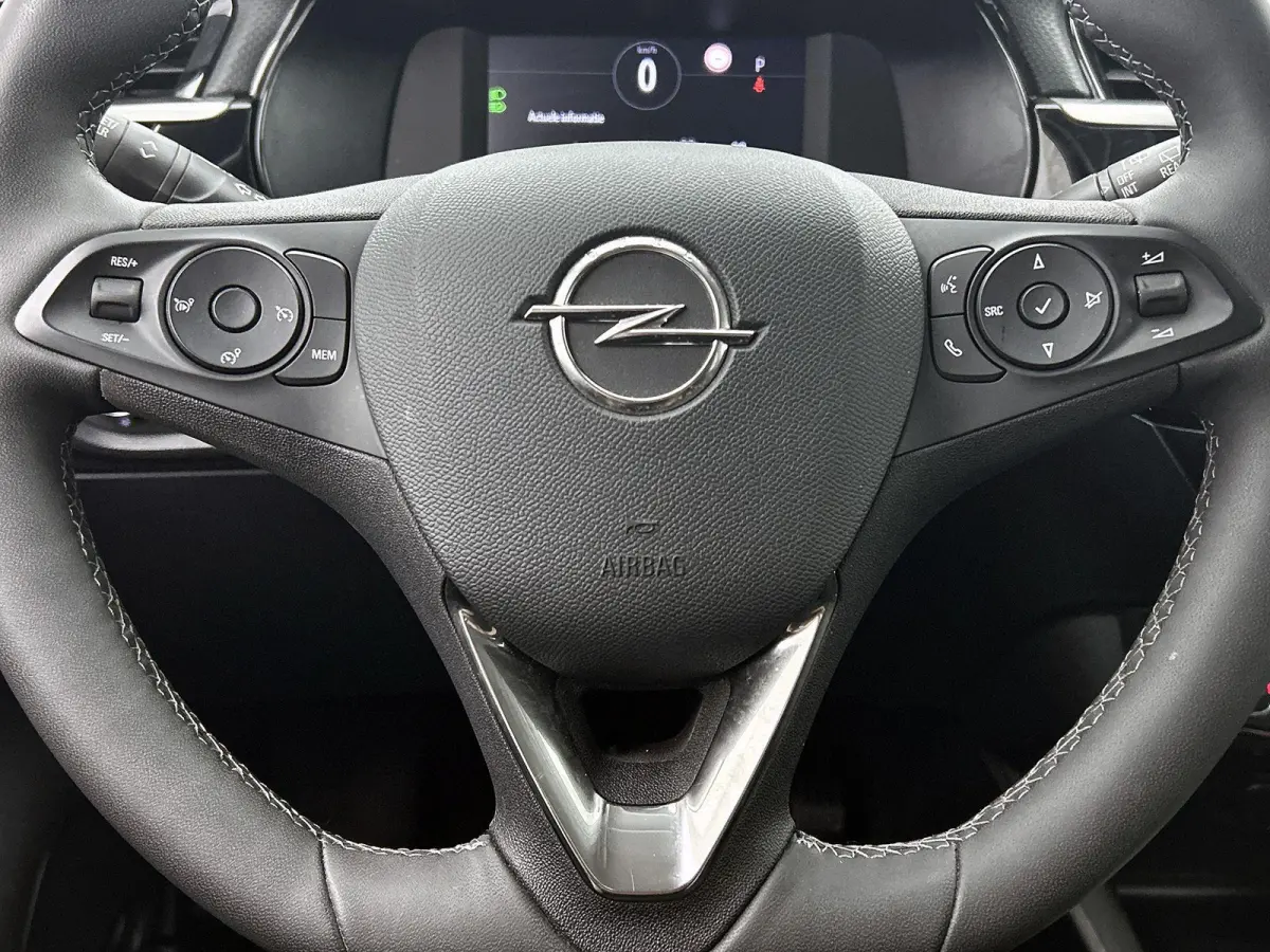 136pk Elegance 50 kWh Automaat | 1ste eigenaar | Apple CarPlay/Android Auto | 3 FASE | Armsteun | Camera | Dodehoekdetectie | Keyless | Navigatie | AUTOMAAT | Parkeersensoren | Isofix |